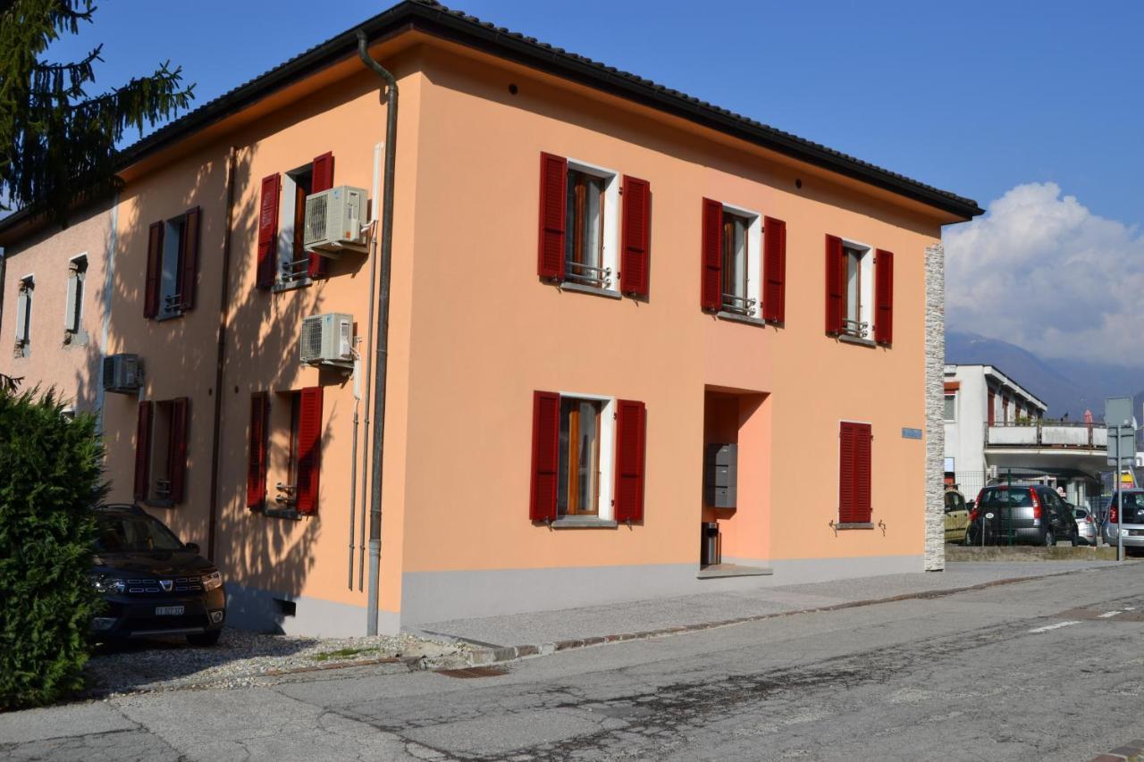 Casa Yoghi Hotel Cadenazzo Eksteriør billede